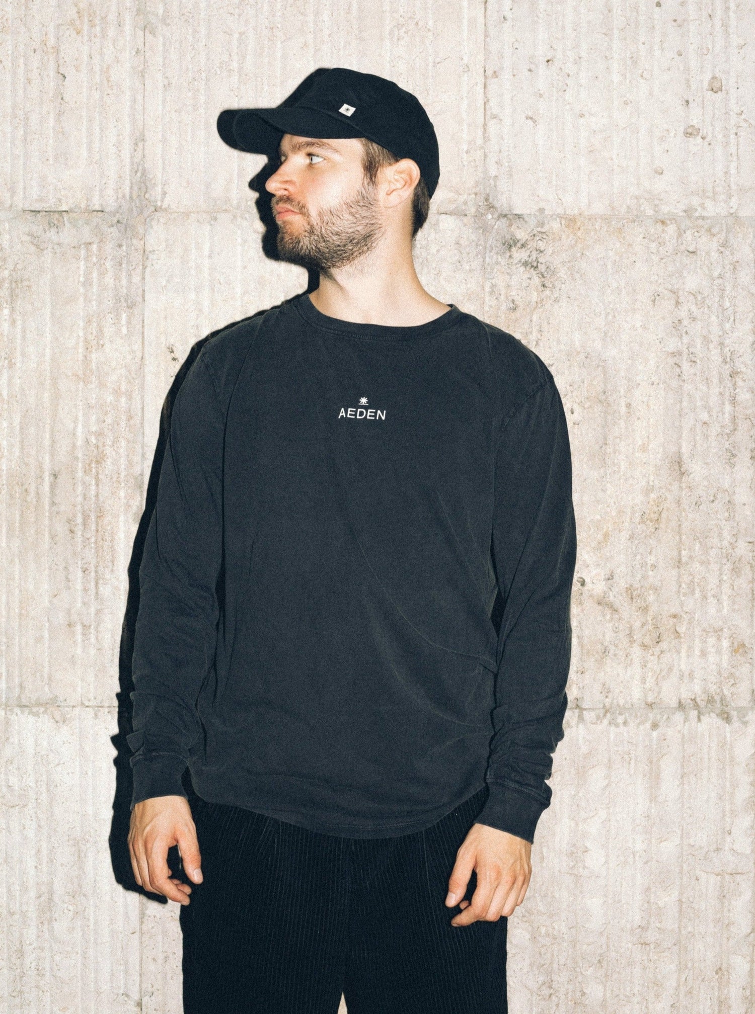 AEDEN black long sleeve men's t-shirt