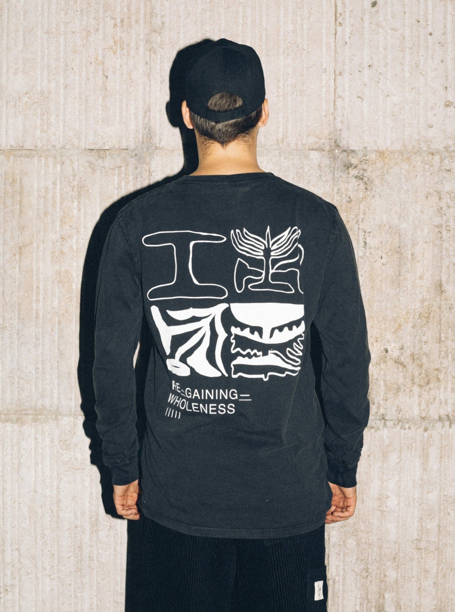AEDEN black long sleeve men's t-shirt