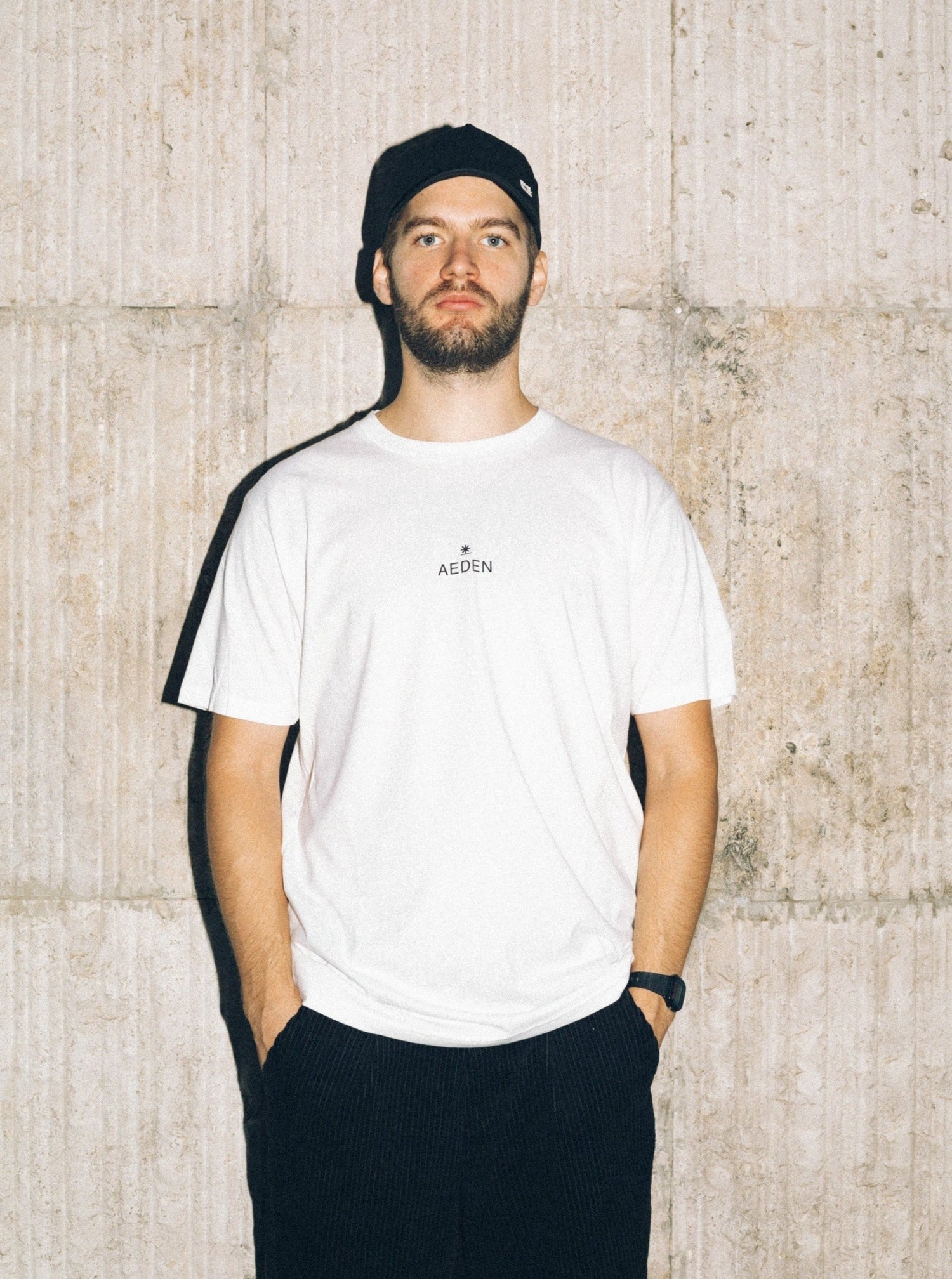 AEDEN white men's t-shirt