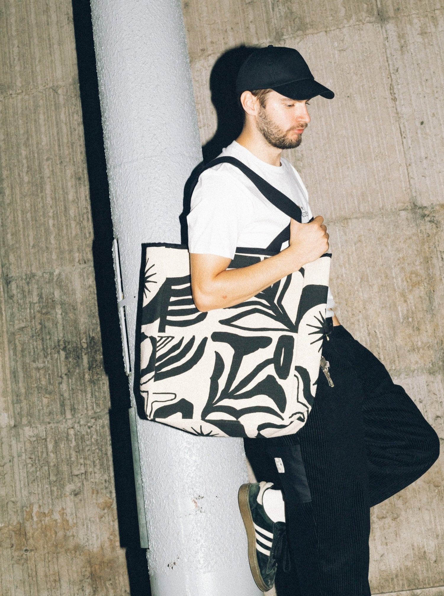 AEDEN shopper