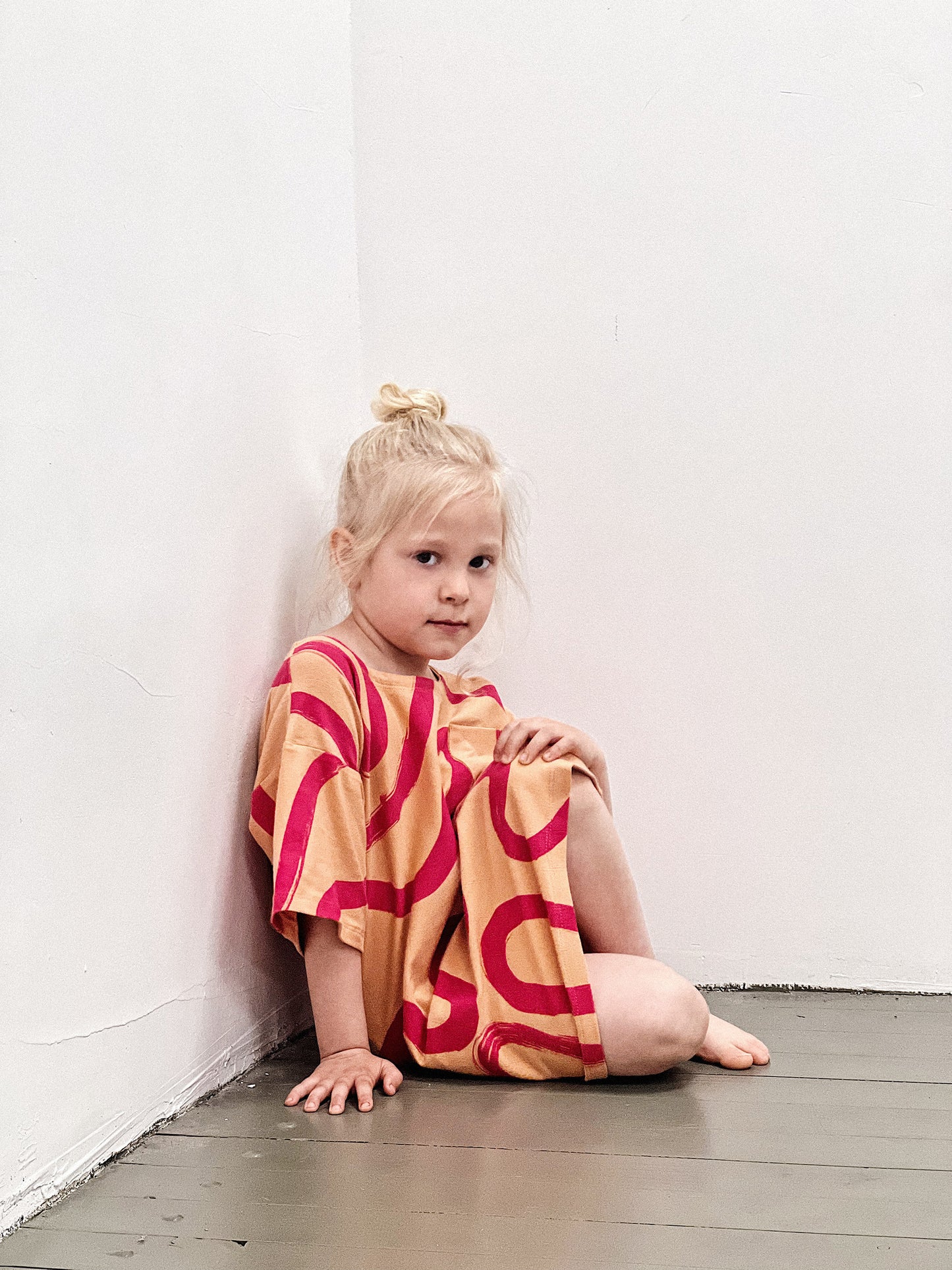 Curves orange short-sleeved children's t-shirt dress