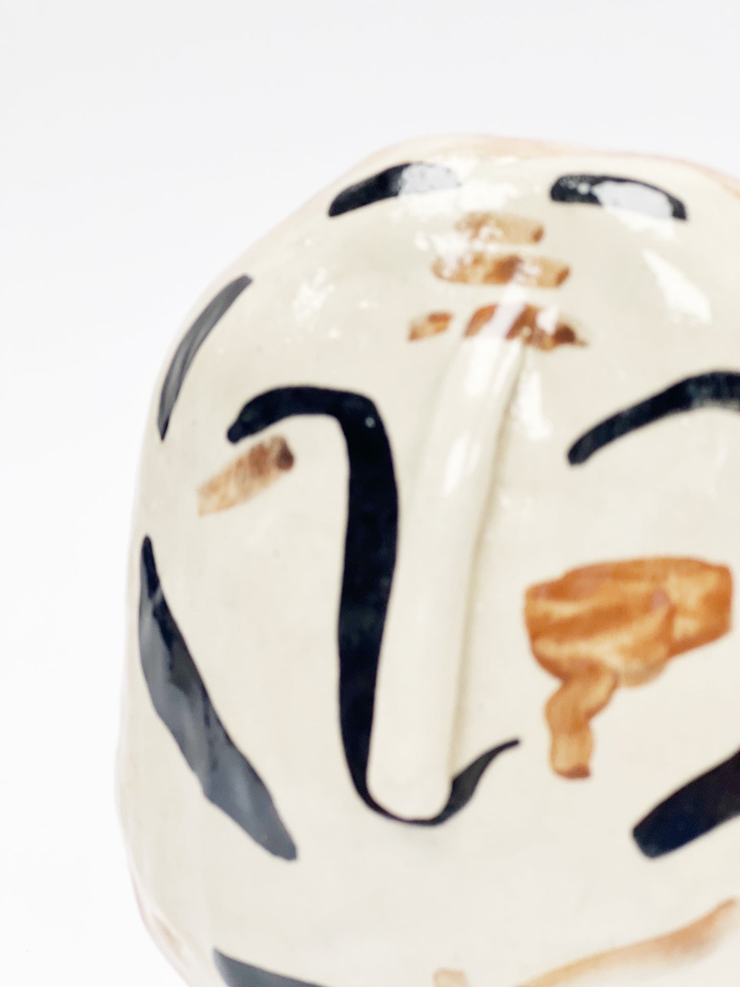 CONTOUR ceramic plastic 2