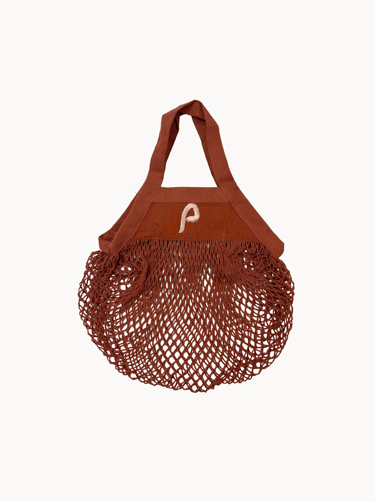 "P" hímzett terracotta hálós shopper