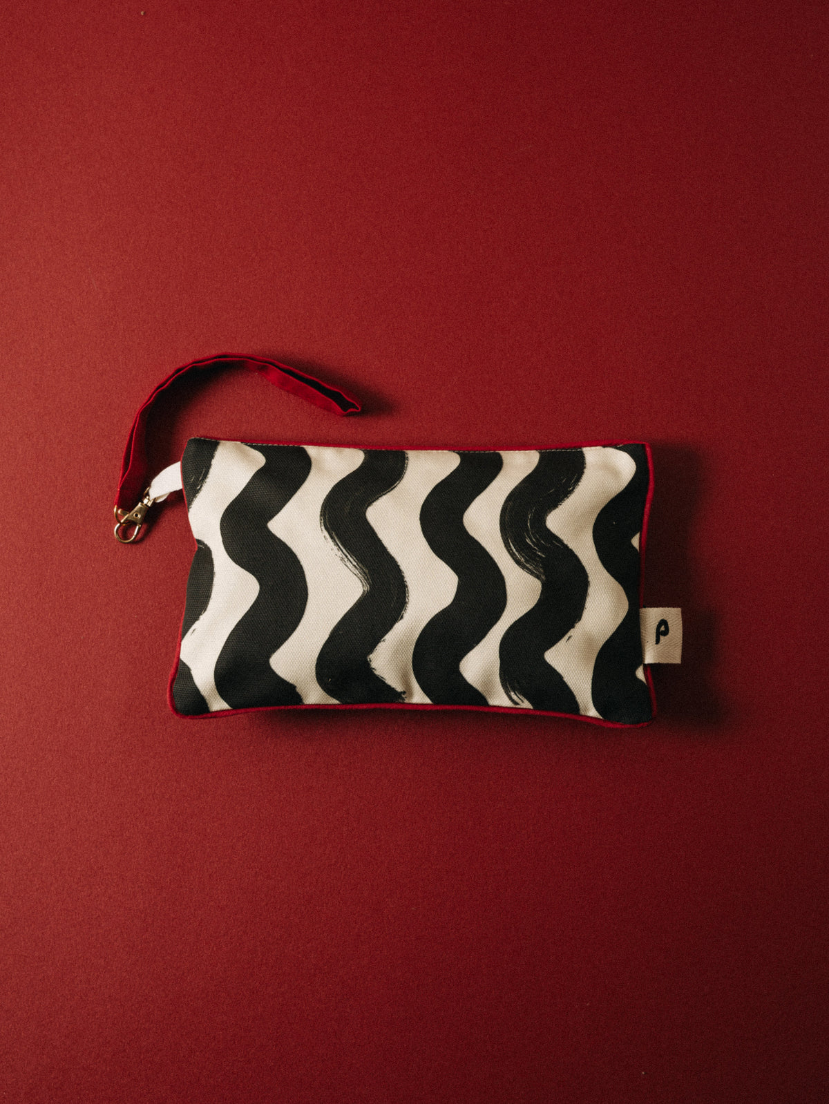 Vague immense natural-black small cosmetic bag