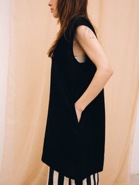 Black linen women's tunic