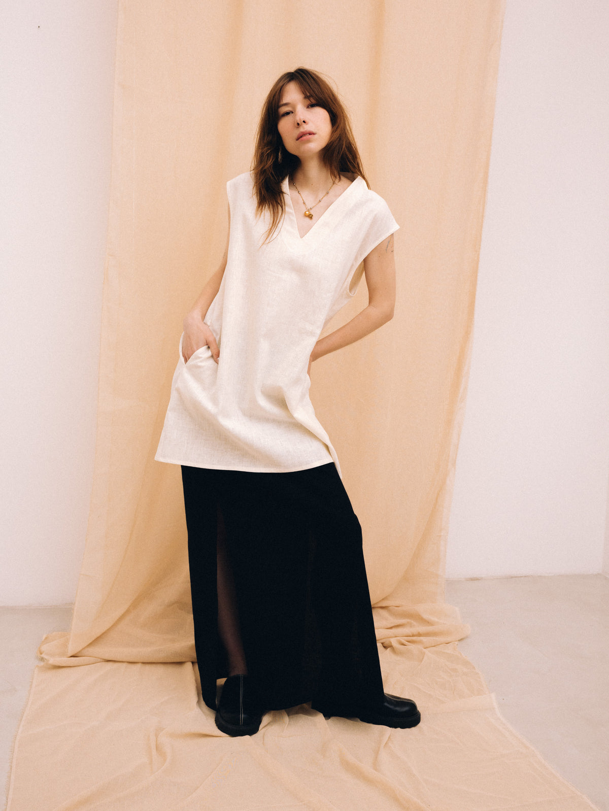 Black linen women's maxi skirt