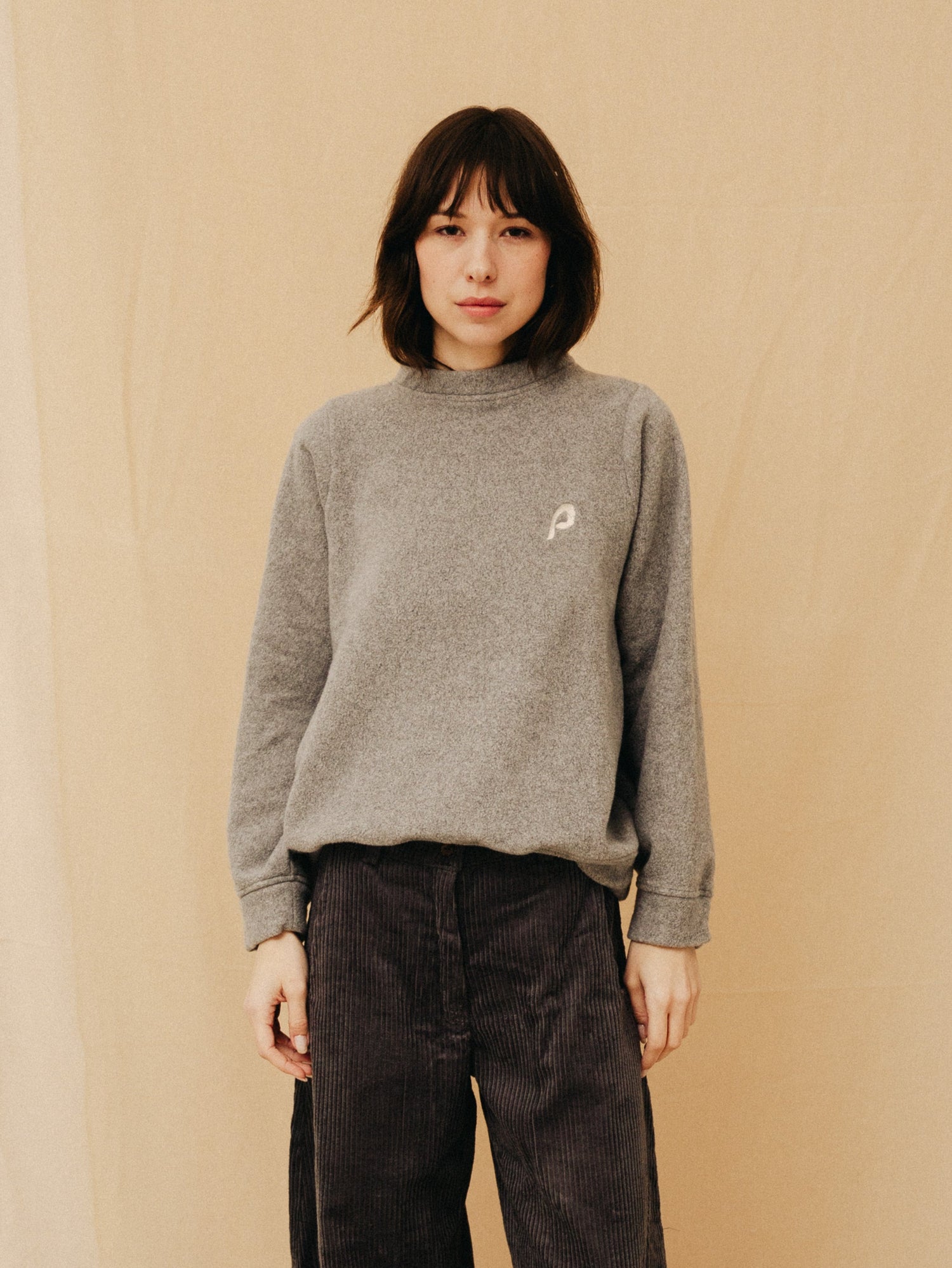 Szürke női oversized pulóver