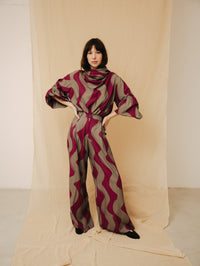 Vague immense grey-purple wavy women's blouse