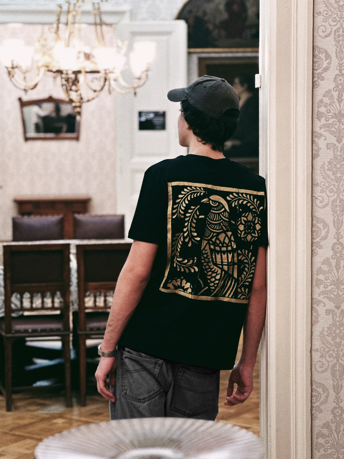 Róth Miksa "arany mozaik" fekete uniszex póló