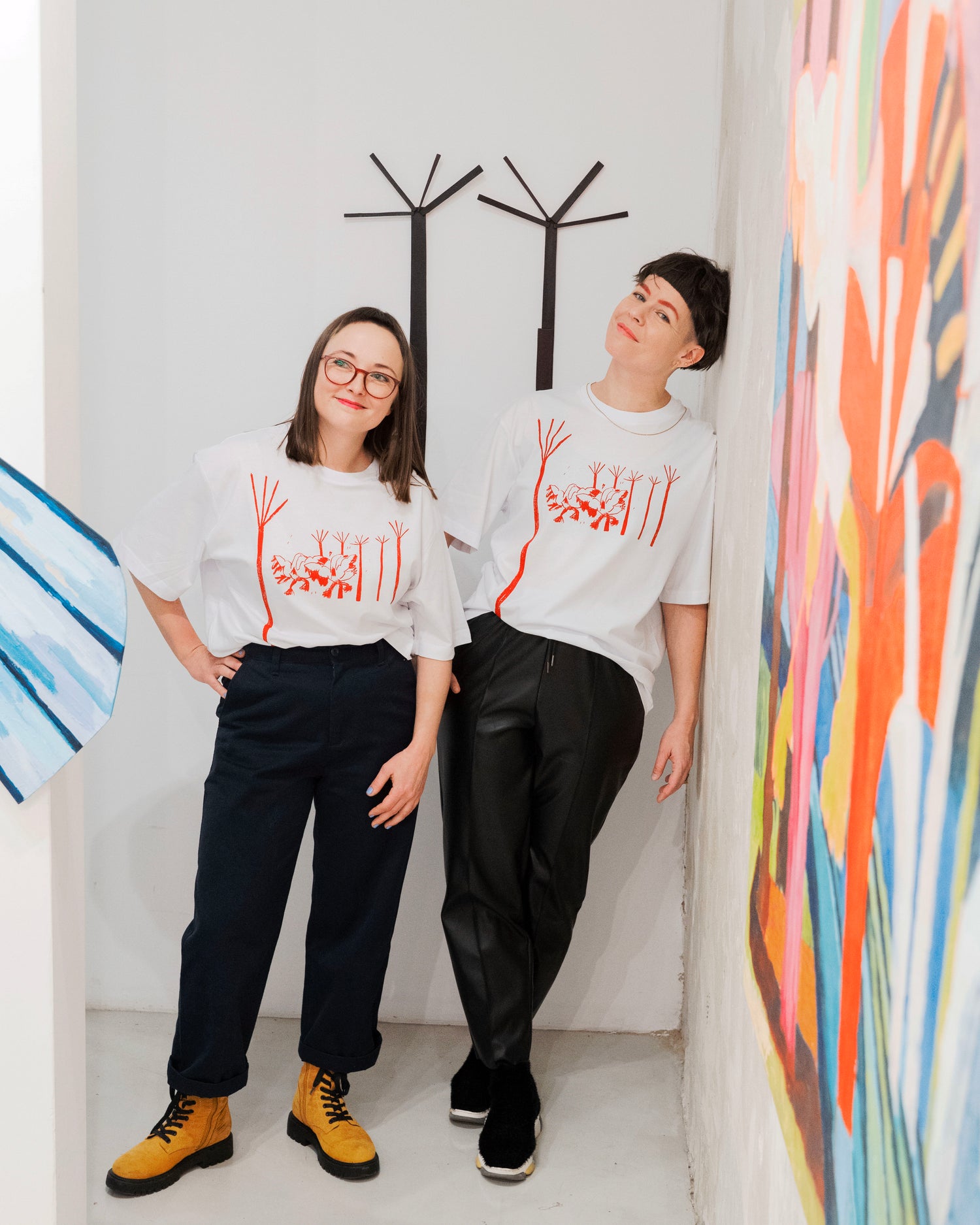 Edition x Sári Szántó & Dasha Sz póló