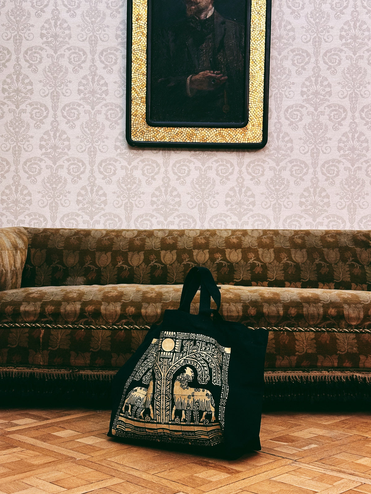 Róth Miksa "arany mozaik" fekete shopper