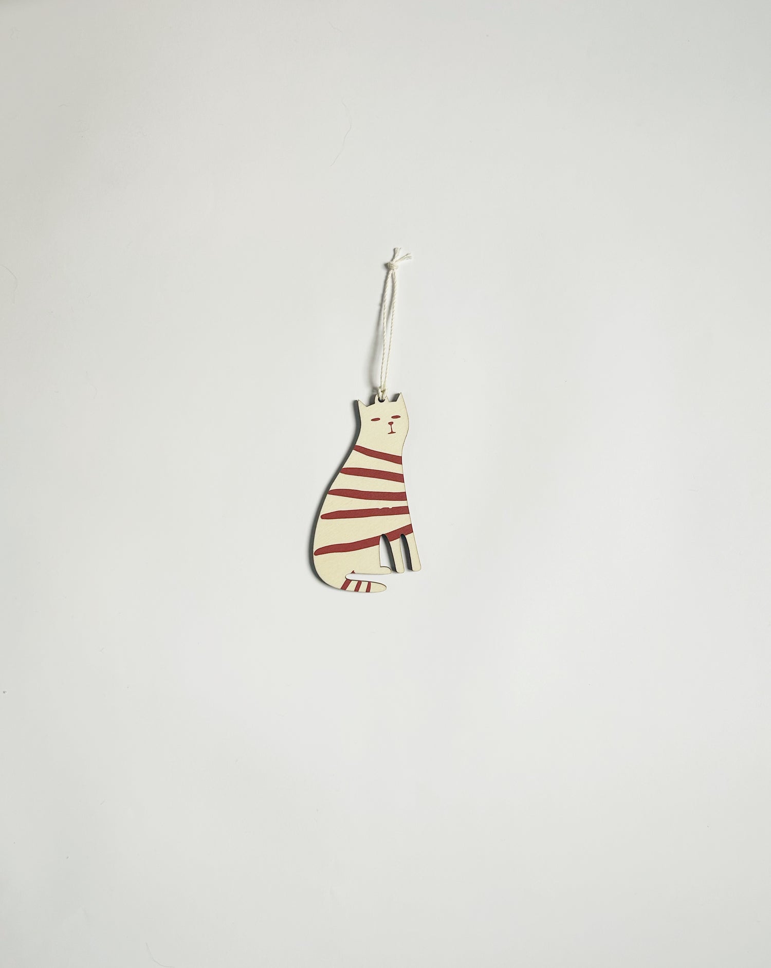 REVERIE rust brown wood Christmas tree decoration