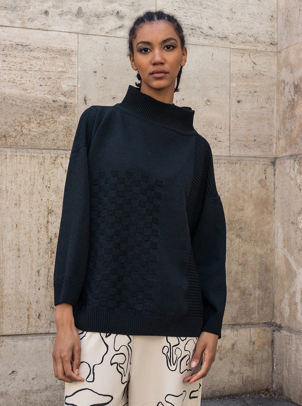 Black knitted oversized unisex sweater