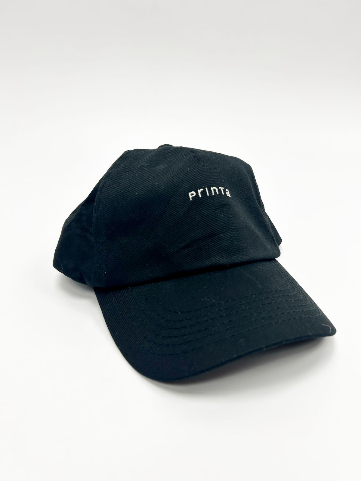 "Printa" black embroidered baseball cap