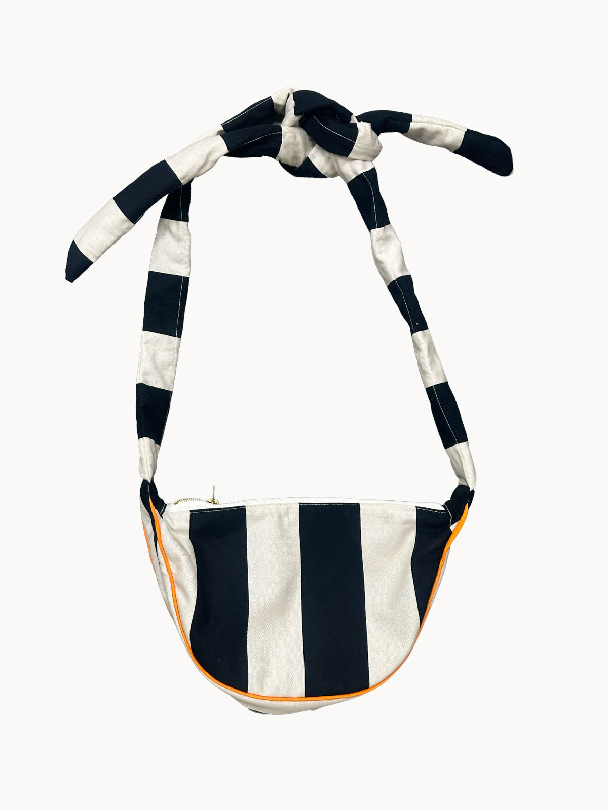 Natúr-fekete csíkos félkör crossbody táska
