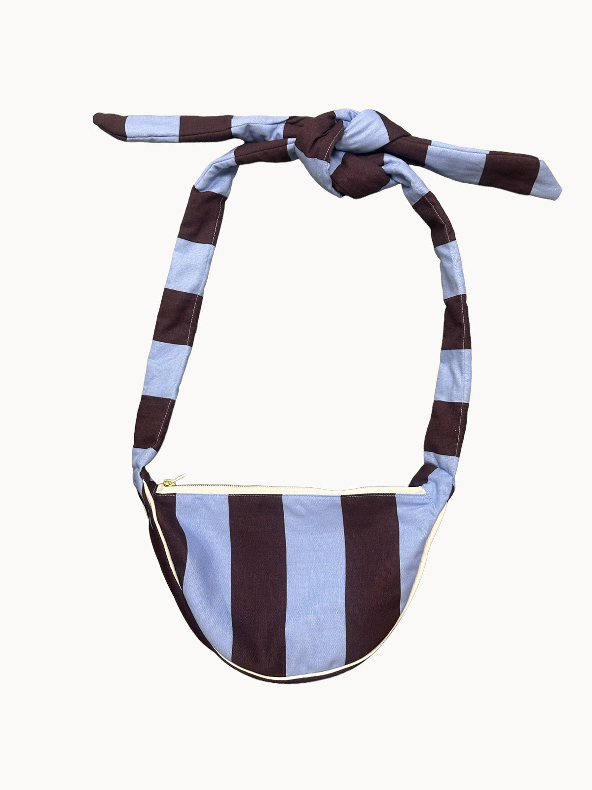 Kék-barna csíkos félkör crossbody táska
