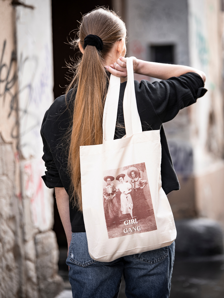 <transcy>Printa Past - Girl gang canvas bag </transcy>