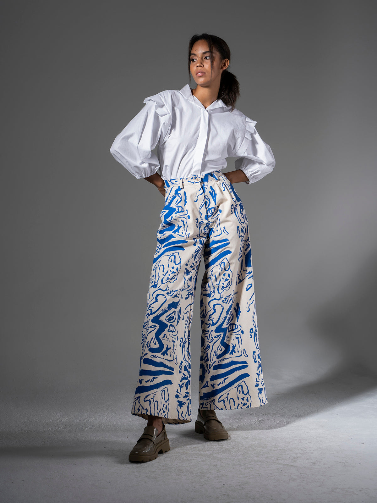 Women's loose pants with natural blue small wave pattern