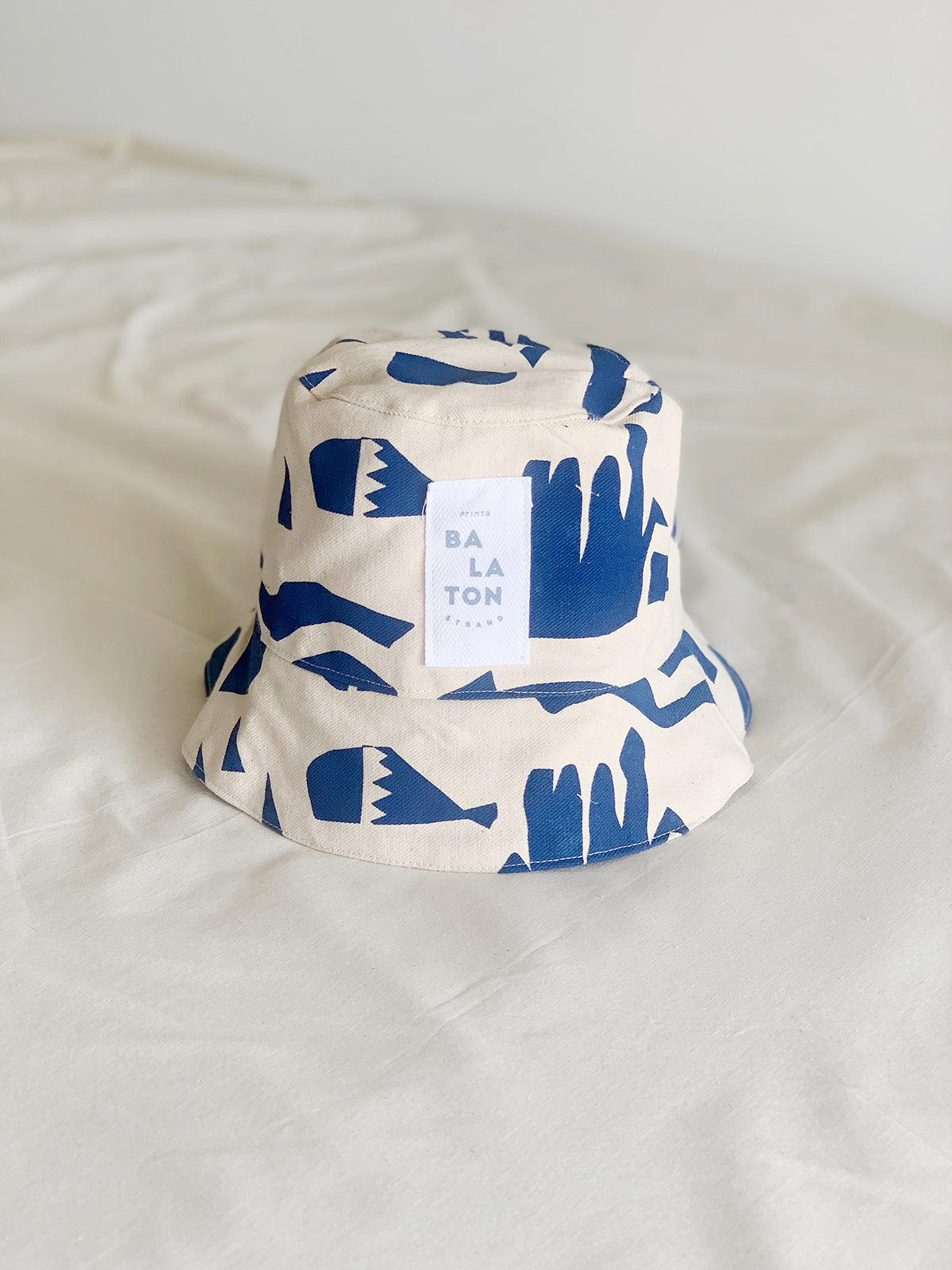 BEACH Balaton patterned bucket hat