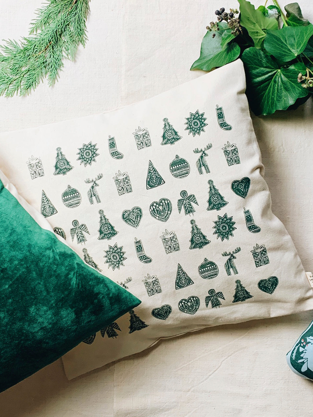 Christmas pattern pillowcase